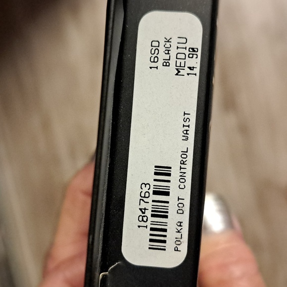 Stunning Sequined Suit - Picture 9 of 10